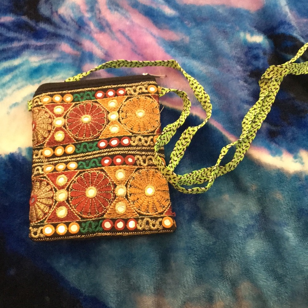 Traditional mini crossbody.